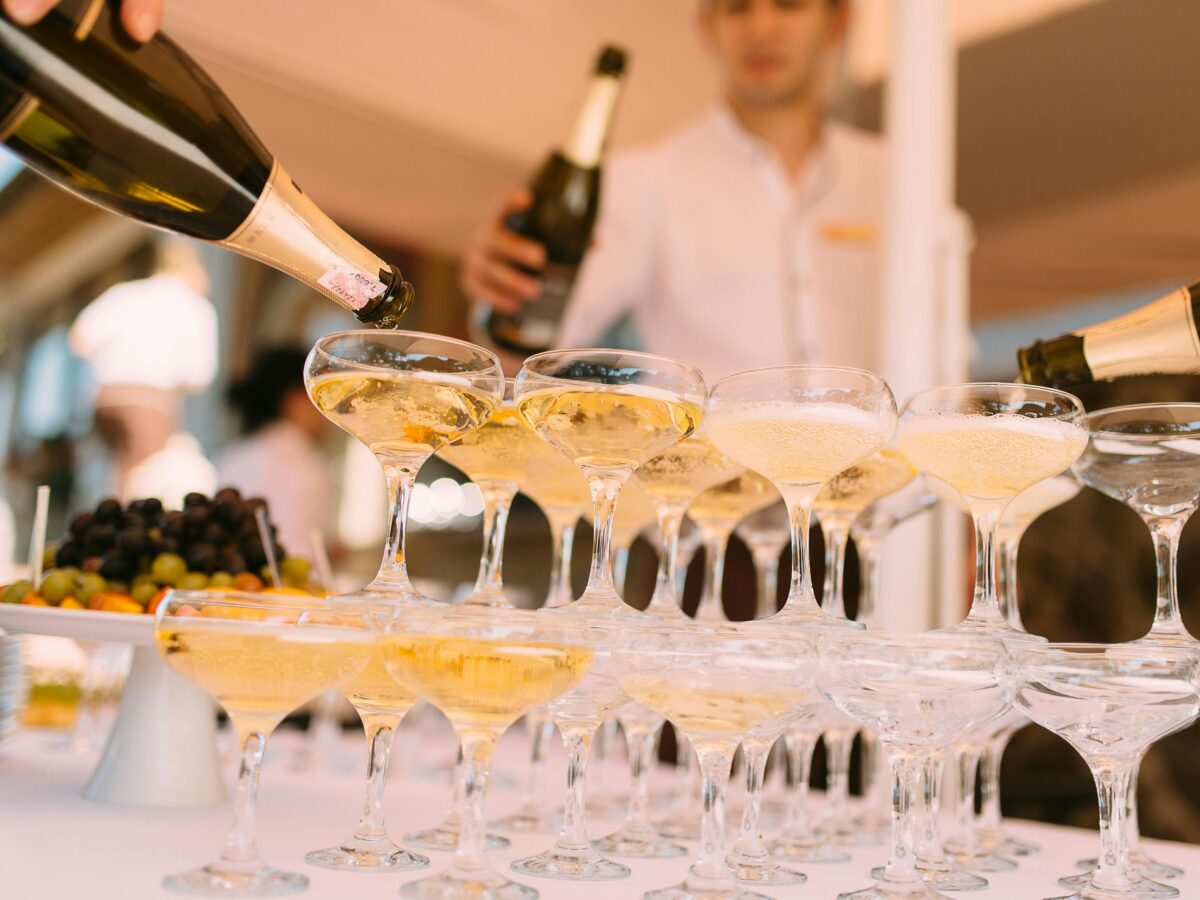 Bulles de Luxe: viaggio nel cuore di champagne leggendari