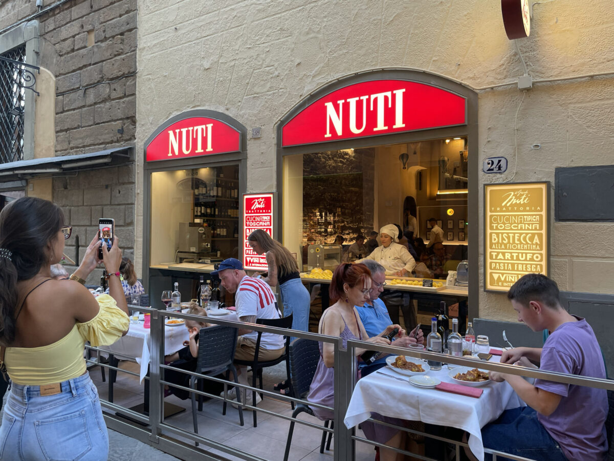 Nuti